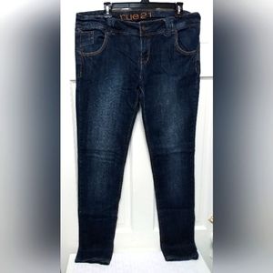 RUE 21 Straight Legs Five Pockets Jeans Size 13/14